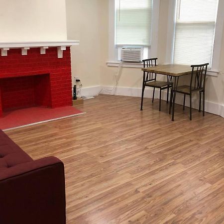 Spacious And Private Apartment With 3 Bedrooms And 1 Bathroom Near Newark International Airport Ewr And New York City Exterior photo