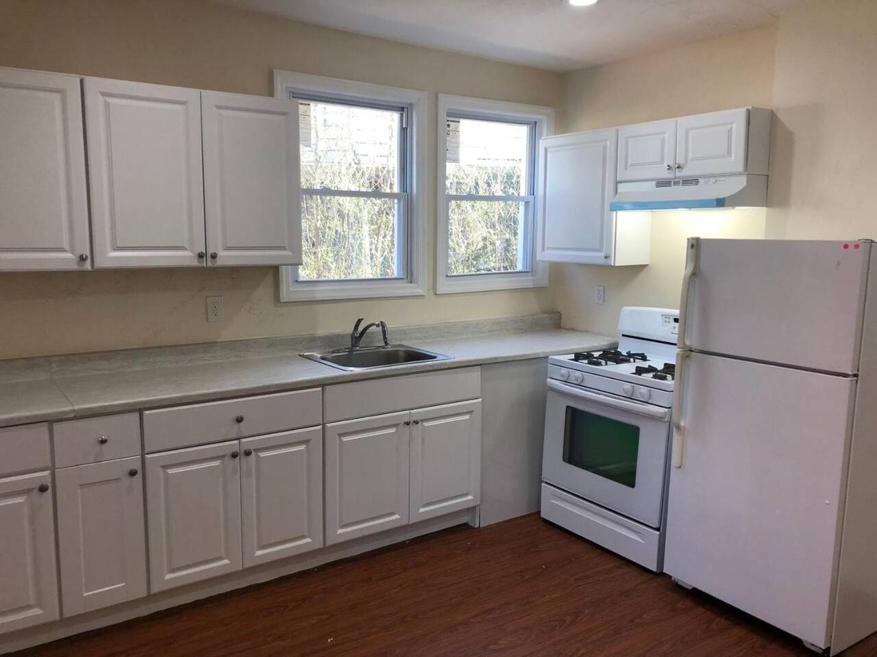 Spacious And Private Apartment With 3 Bedrooms And 1 Bathroom Near Newark International Airport Ewr And New York City Exterior photo